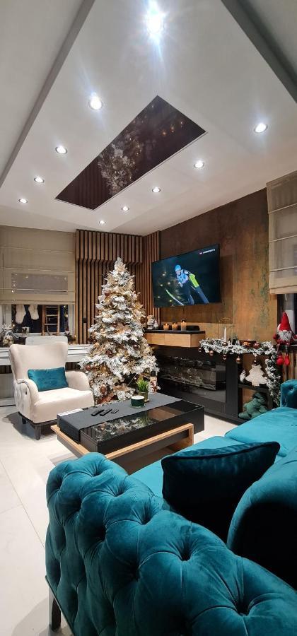 Design Apartment Platinium Spa Lux 5 Star "Havana" Completely Private Wellness & Spa Free Included Sauna & Jacuzzi & Salt Wall & Fire Place & 3D Ceilings & Business Wifi & Netflix & Keyless Code Entry & Full Smart App & Secure 2 Parking Place Ćuprija Buitenkant foto
