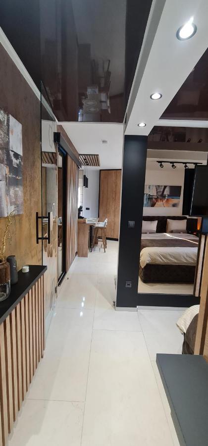 Design Apartment Platinium Spa Lux 5 Star "Havana" Completely Private Wellness & Spa Free Included Sauna & Jacuzzi & Salt Wall & Fire Place & 3D Ceilings & Business Wifi & Netflix & Keyless Code Entry & Full Smart App & Secure 2 Parking Place Ćuprija Buitenkant foto