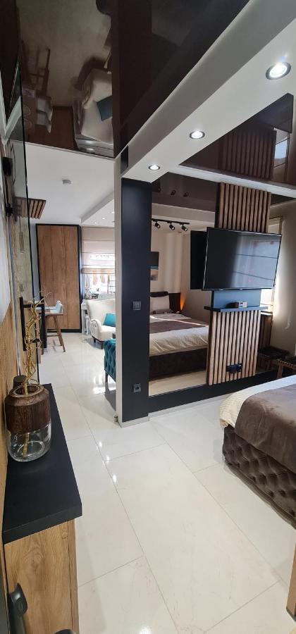 Design Apartment Platinium Spa Lux 5 Star "Havana" Completely Private Wellness & Spa Free Included Sauna & Jacuzzi & Salt Wall & Fire Place & 3D Ceilings & Business Wifi & Netflix & Keyless Code Entry & Full Smart App & Secure 2 Parking Place Ćuprija Buitenkant foto