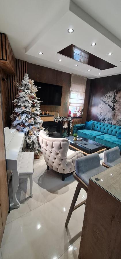 Design Apartment Platinium Spa Lux 5 Star "Havana" Completely Private Wellness & Spa Free Included Sauna & Jacuzzi & Salt Wall & Fire Place & 3D Ceilings & Business Wifi & Netflix & Keyless Code Entry & Full Smart App & Secure 2 Parking Place Ćuprija Buitenkant foto