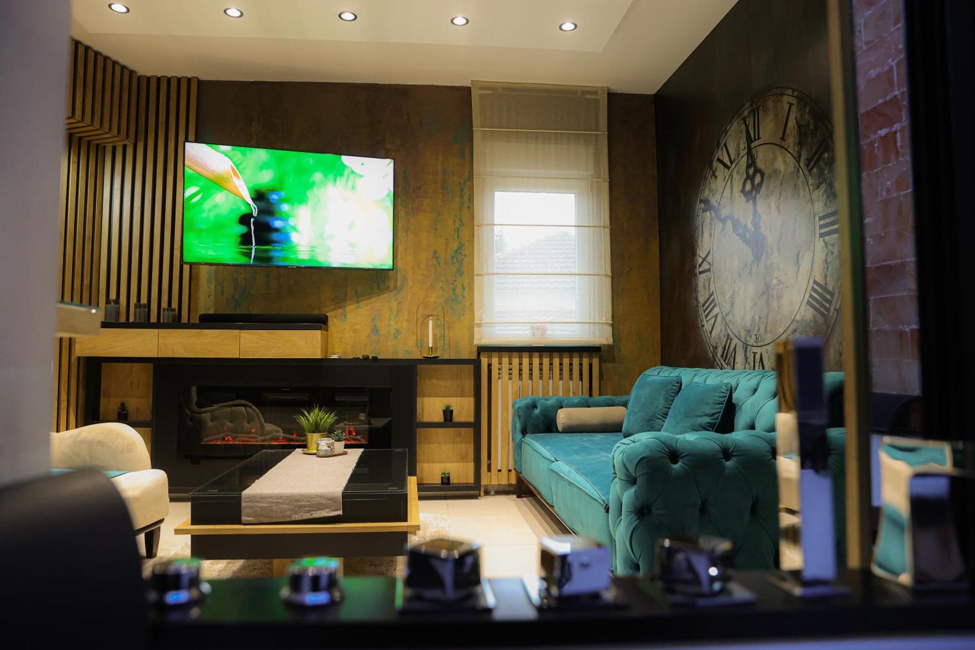 Design Apartment Platinium Spa Lux 5 Star "Havana" Completely Private Wellness & Spa Free Included Sauna & Jacuzzi & Salt Wall & Fire Place & 3D Ceilings & Business Wifi & Netflix & Keyless Code Entry & Full Smart App & Secure 2 Parking Place Ćuprija Buitenkant foto